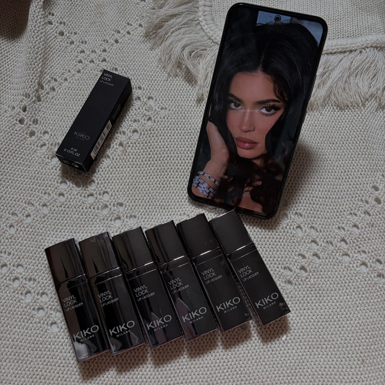 لیپ گلاس لاکی کیکو kiko 🩰🎀